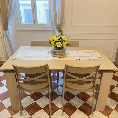 Appartamento Bocaccio's - 2 Min From Trevi Fountain *